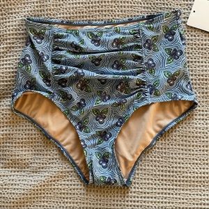 High waisted swim bottoms